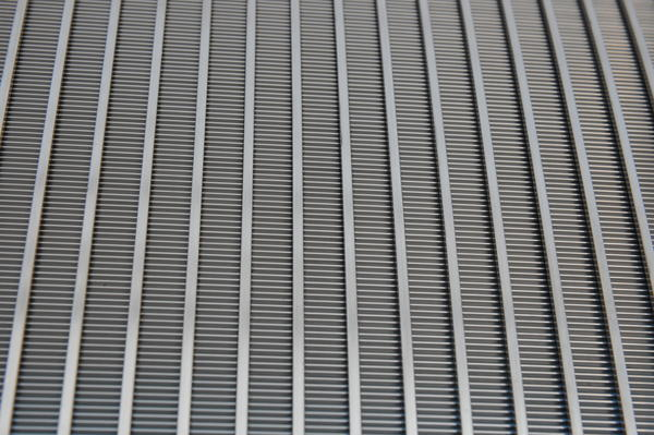 Compact sieve