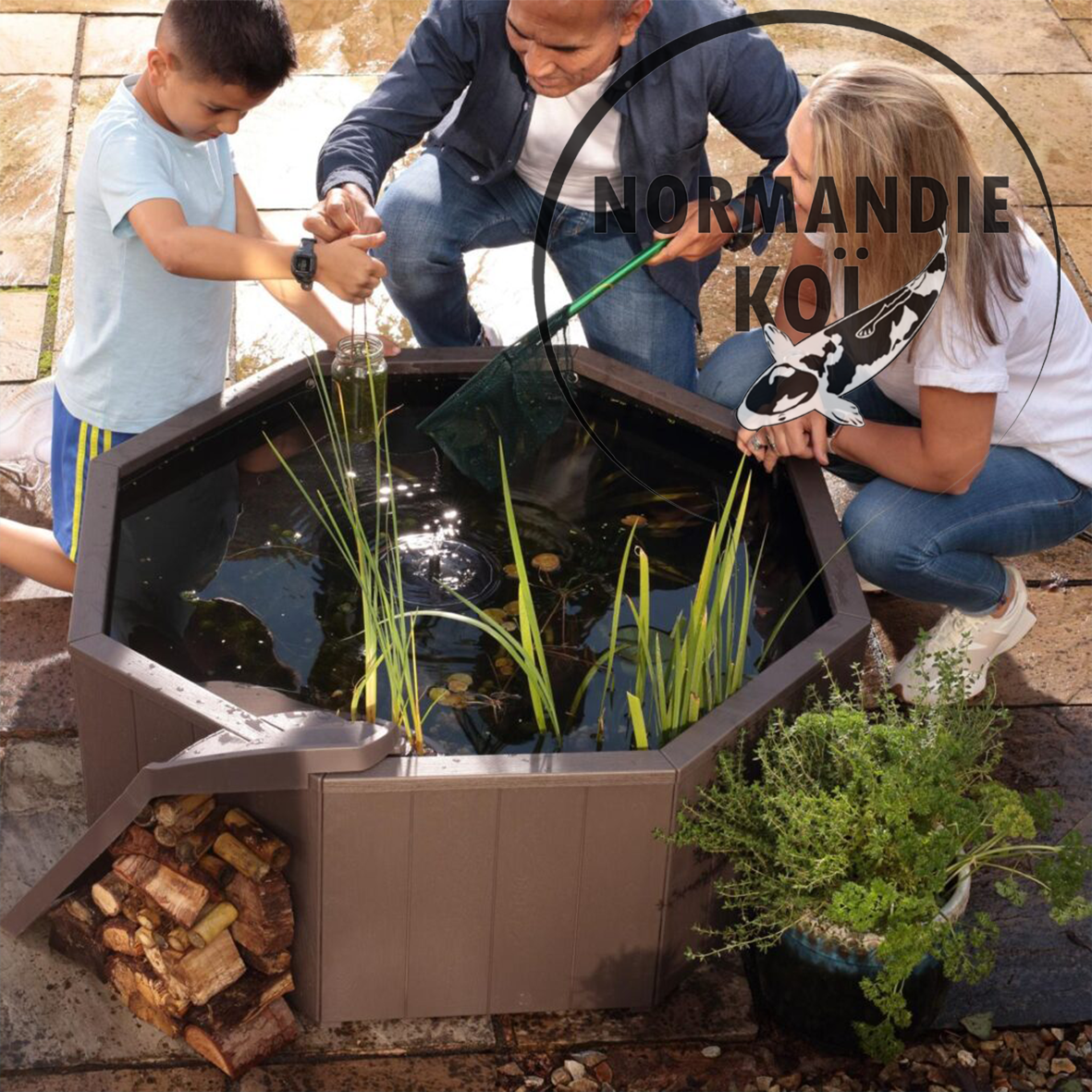Bassin hors sol 190L avec pompe solaire et bac plantes